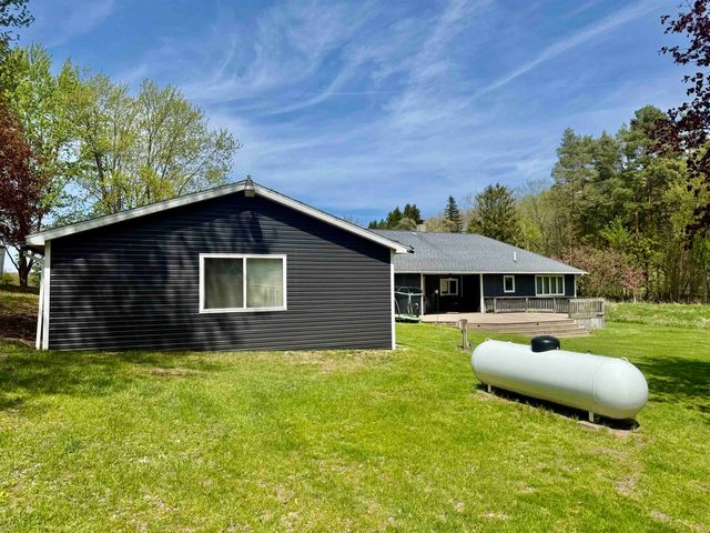 742 E Van Buren Road, Alma, MI 48801