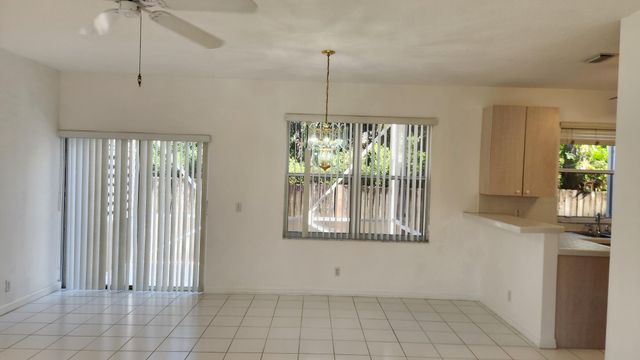 271 Live Oak Lane, Jupiter, FL 33458