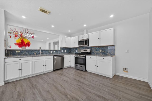 13314 Sanderford Ln, Houston, TX 77083