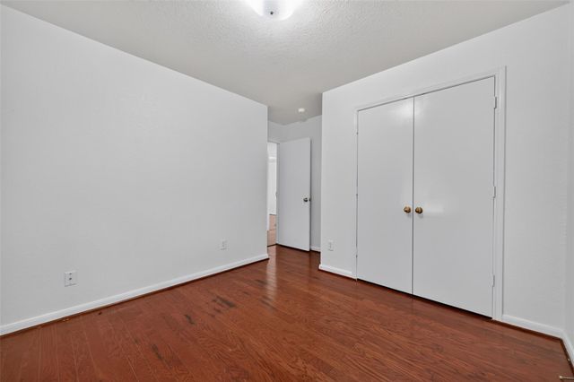 13314 Sanderford Ln, Houston, TX 77083