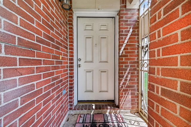 13314 Sanderford Ln, Houston, TX 77083