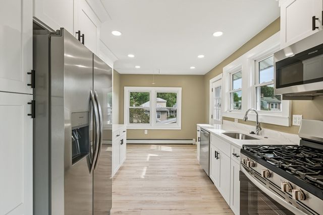 14 Ruthven St, Quincy, MA 02171