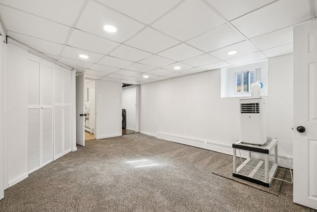 14 Ruthven St, Quincy, MA 02171