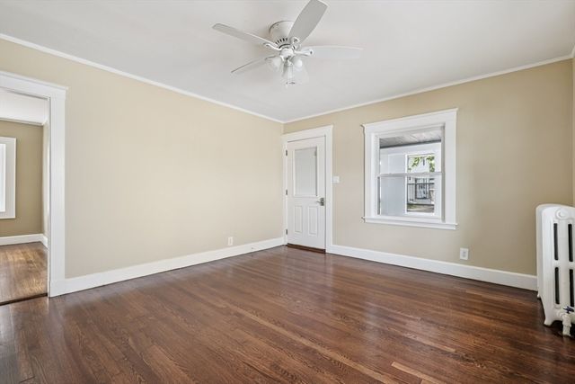 14 Ruthven St, Quincy, MA 02171