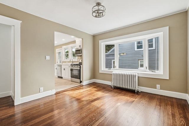 14 Ruthven St, Quincy, MA 02171