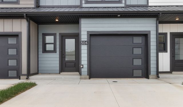 504 Jonathan Wade Circle, Clarksville, TN 37043