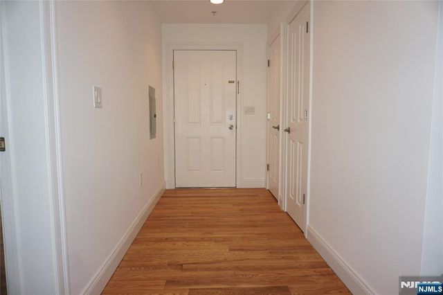 315 7th Street 504, Union City, NJ 07087