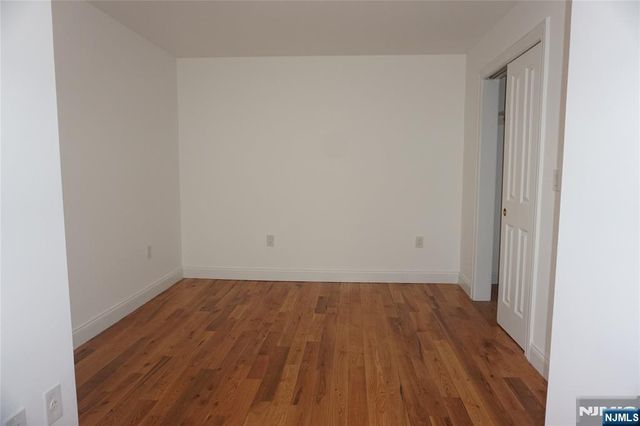 315 7th Street 504, Union City, NJ 07087