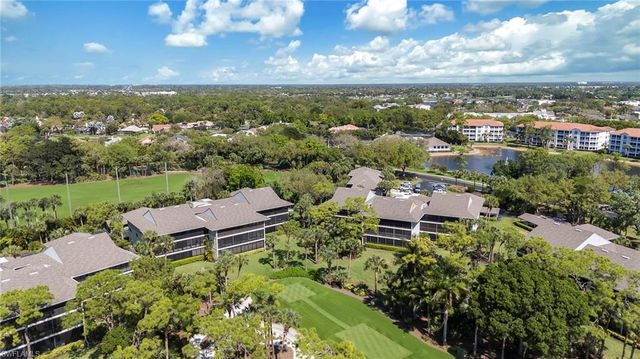 752 Eagle Creek DR 302, Naples, FL 34113