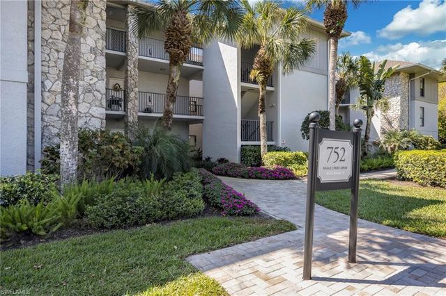 752 Eagle Creek DR 302, Naples, FL 34113