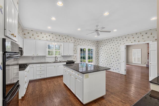 516 Northampton Drive, Shreveport, LA 71106