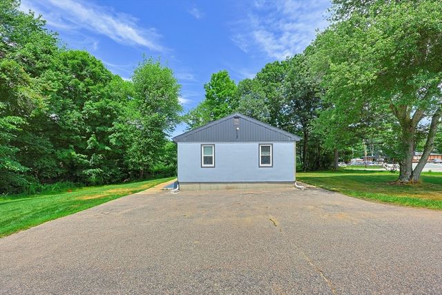 26 Washington St 1, Plainville, MA 02762