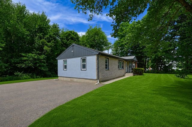 26 Washington St 1, Plainville, MA 02762