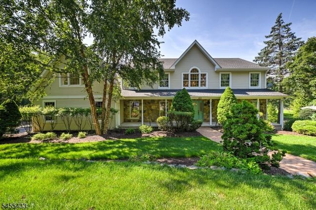 416 Hidden Valley Ct, Wyckoff Twp., NJ 07481