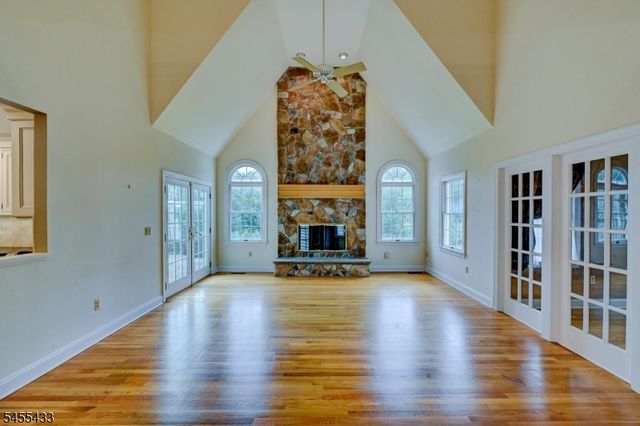 416 Hidden Valley Ct, Wyckoff Twp., NJ 07481