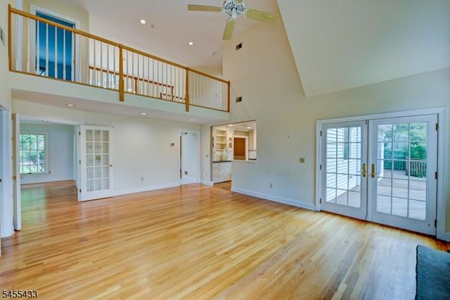 416 Hidden Valley Ct, Wyckoff Twp., NJ 07481