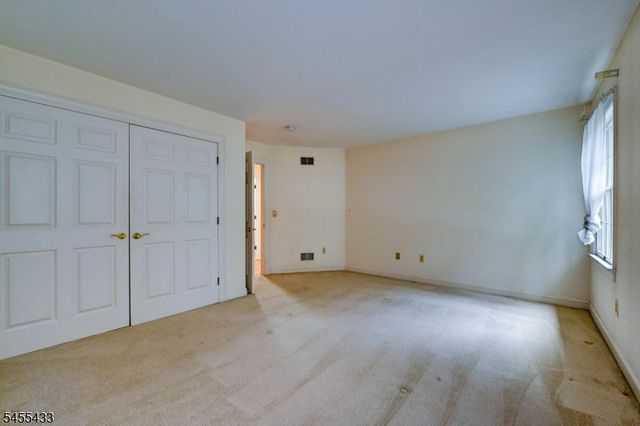 416 Hidden Valley Ct, Wyckoff Twp., NJ 07481