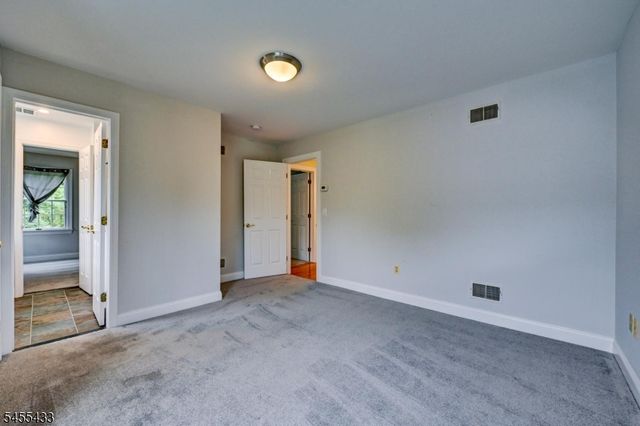 416 Hidden Valley Ct, Wyckoff Twp., NJ 07481