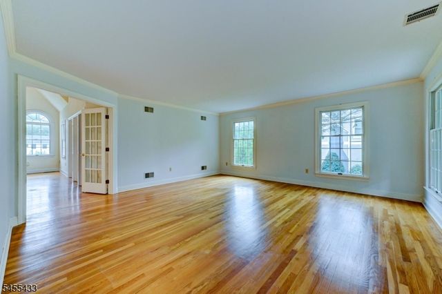 416 Hidden Valley Ct, Wyckoff Twp., NJ 07481