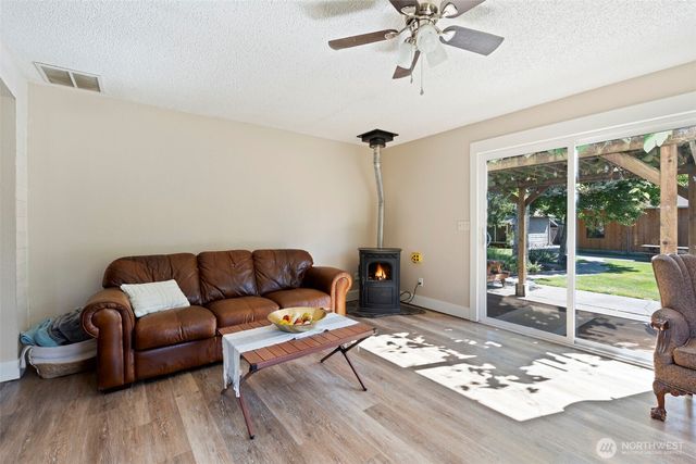 2118 Gallagher Road, Centralia, WA 98531