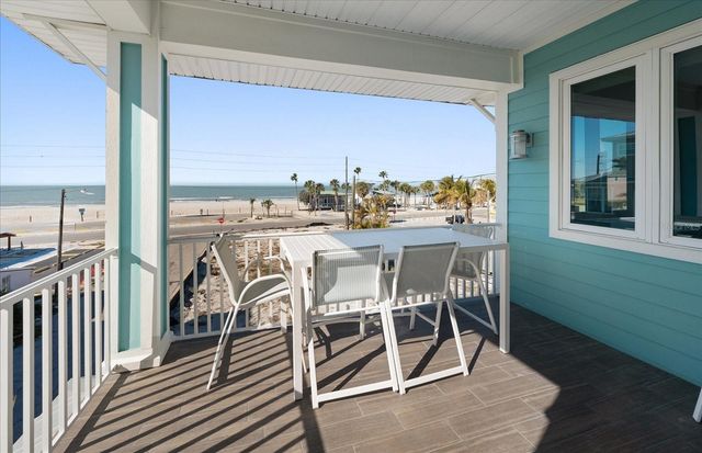 30 79TH AVENUE, Treasure Island, FL 33706