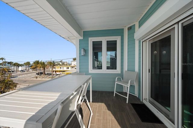 30 79TH AVENUE, Treasure Island, FL 33706