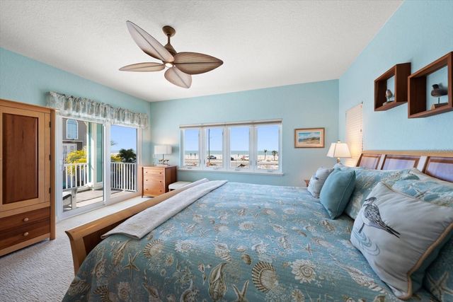 30 79TH AVENUE, Treasure Island, FL 33706