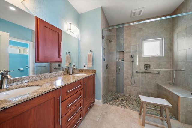 30 79TH AVENUE, Treasure Island, FL 33706