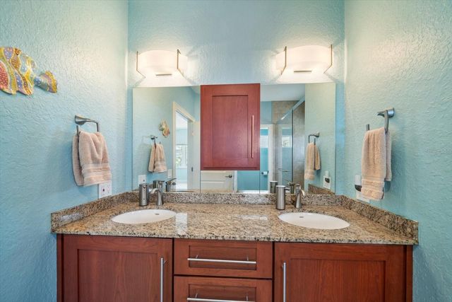 30 79TH AVENUE, Treasure Island, FL 33706