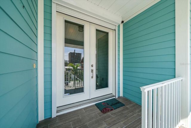 30 79TH AVENUE, Treasure Island, FL 33706