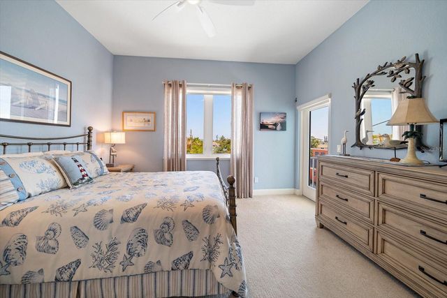 30 79TH AVENUE, Treasure Island, FL 33706