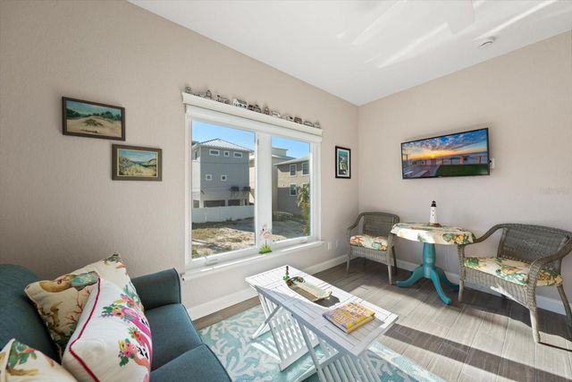 30 79TH AVENUE, Treasure Island, FL 33706