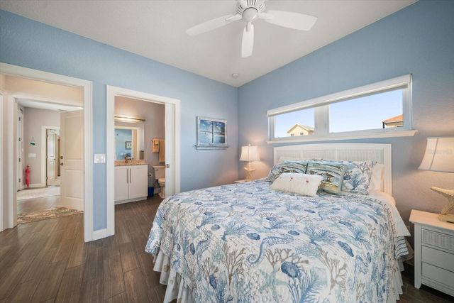 30 79TH AVENUE, Treasure Island, FL 33706