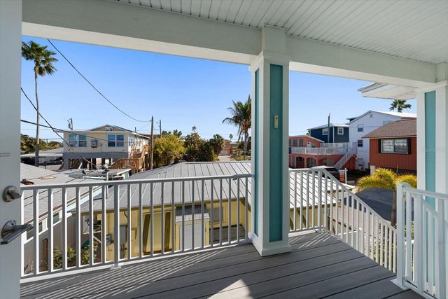 30 79TH AVENUE, Treasure Island, FL 33706