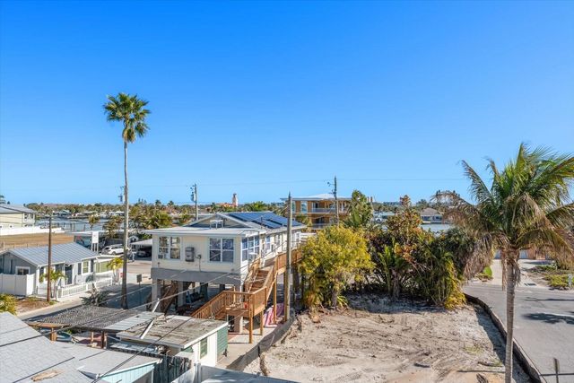 30 79TH AVENUE, Treasure Island, FL 33706