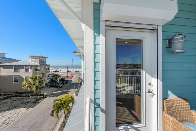 30 79TH AVENUE, Treasure Island, FL 33706