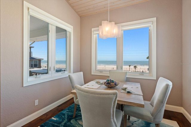 30 79TH AVENUE, Treasure Island, FL 33706