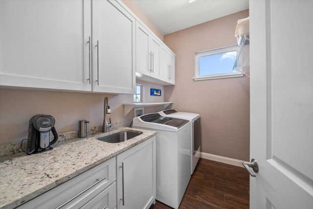 30 79TH AVENUE, Treasure Island, FL 33706