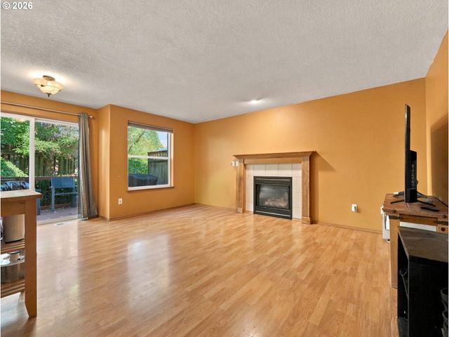 3608 N IVY Dr, Newberg, OR 97132