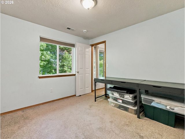 3608 N IVY Dr, Newberg, OR 97132