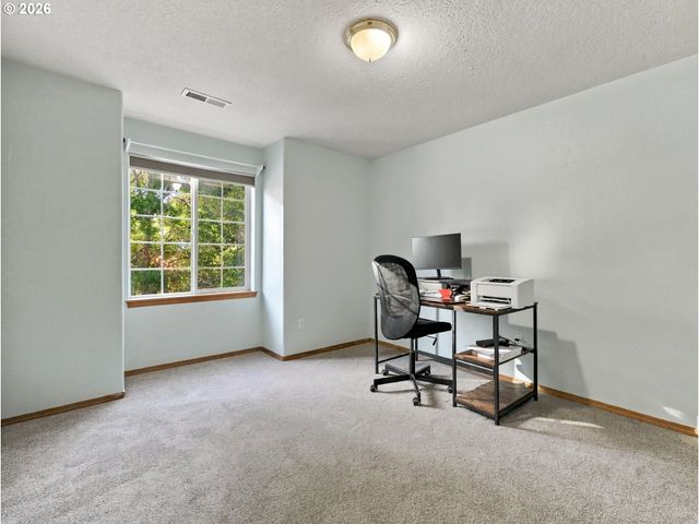 3608 N IVY Dr, Newberg, OR 97132