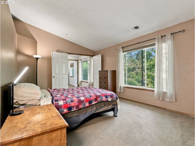 3608 N IVY Dr, Newberg, OR 97132