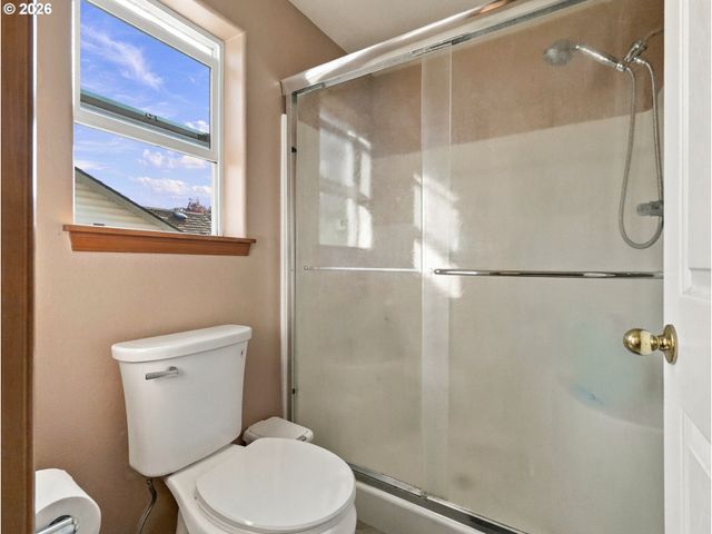 3608 N IVY Dr, Newberg, OR 97132