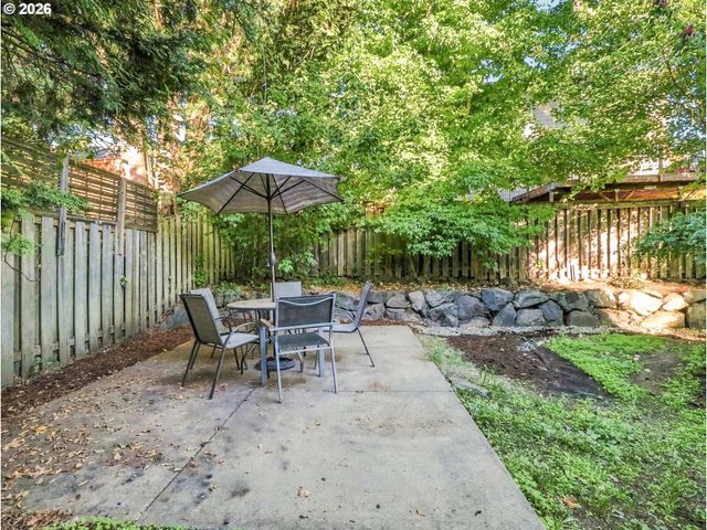 3608 N IVY Dr, Newberg, OR 97132
