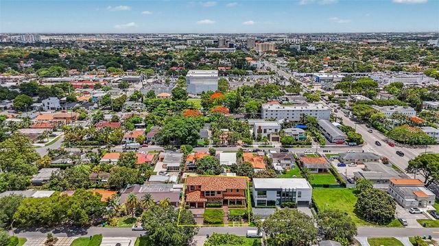 4251 SW 11th St, Miami, FL 33134
