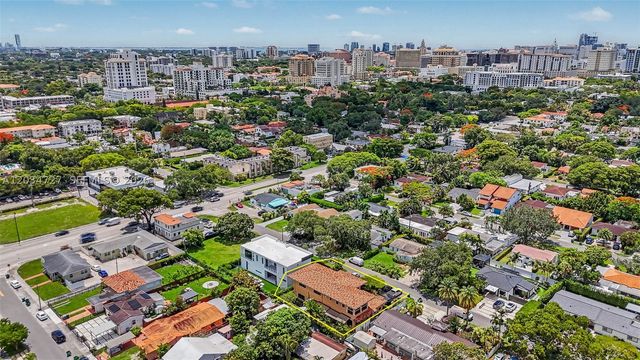 4251 SW 11th St, Miami, FL 33134