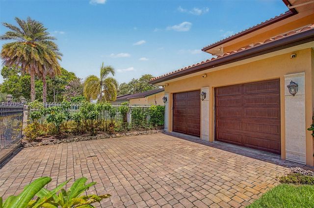 4251 SW 11th St, Miami, FL 33134