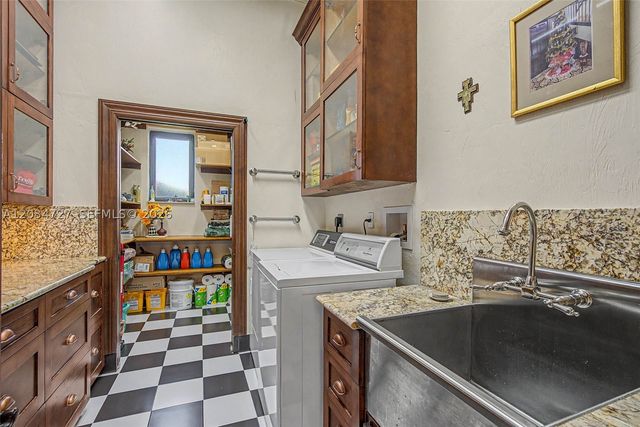 4251 SW 11th St, Miami, FL 33134