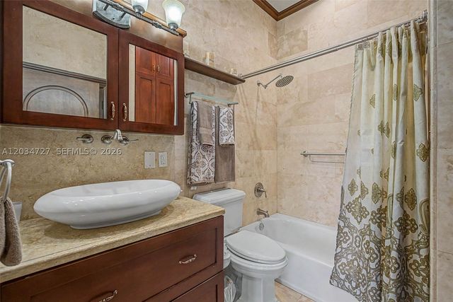 4251 SW 11th St, Miami, FL 33134