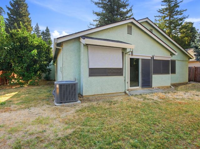 9 Rollingbrook Cir, Sacramento, CA 95833